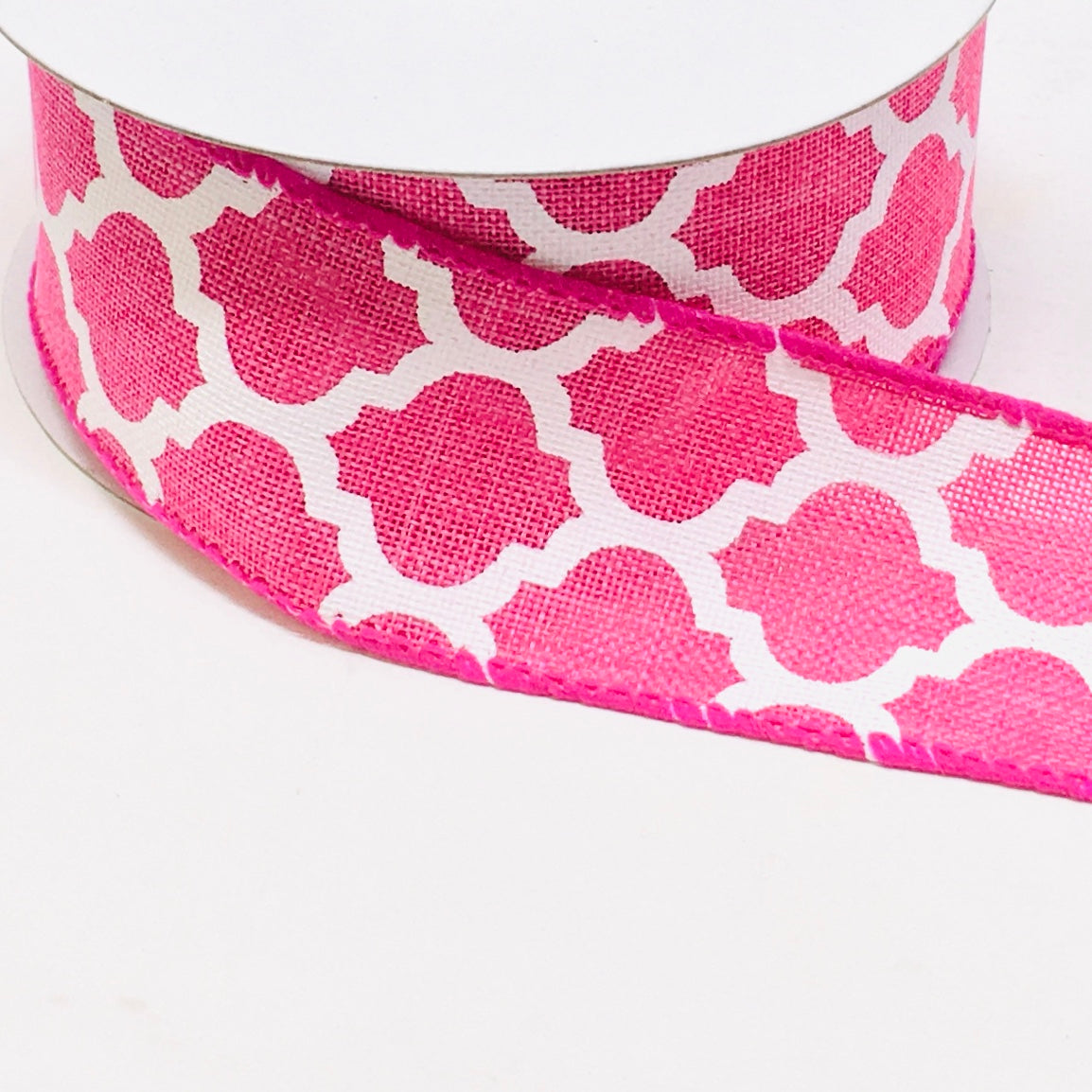 10 Yards - 1.5” Wired Fuschia and White Quatrefoil Ribbon