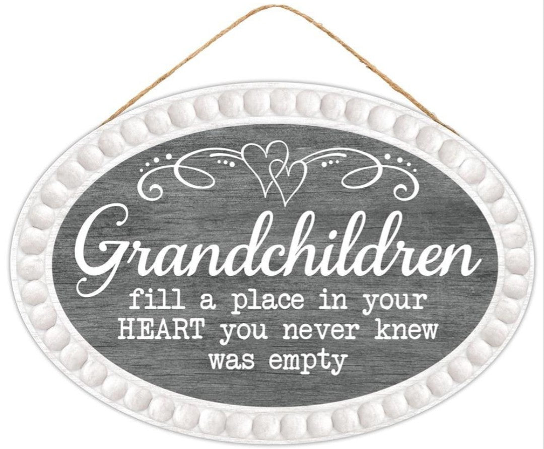 13"x9" Oval Gray and White Grandchildren Wreath Sign